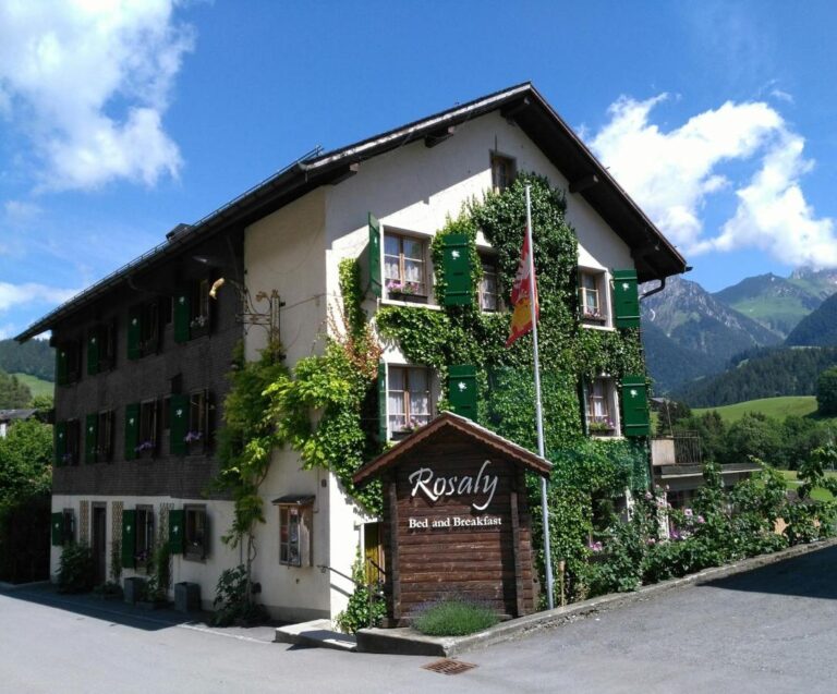 Home - English - B&B Rosaly | Château-d'Œx